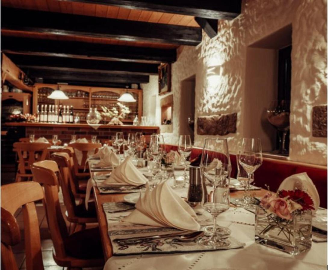 Weingut Schuh - Pension Zur Bosel كوسفيج المظهر الخارجي الصورة